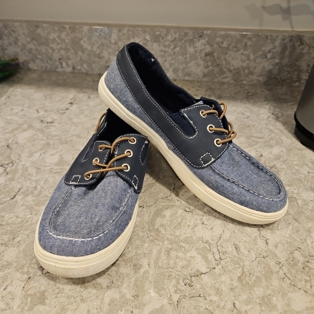 The Children's Place Boys Boys Slip on Chambray Boat Shoes  Size 6 Youth